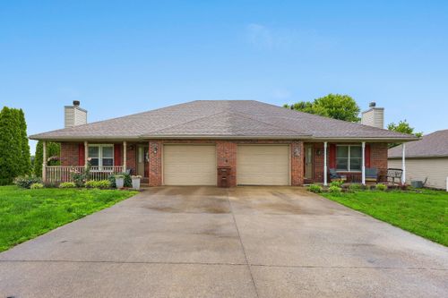 104 Bay Hill Dr, Winchester, KY, 40391-8545 | Card Image
