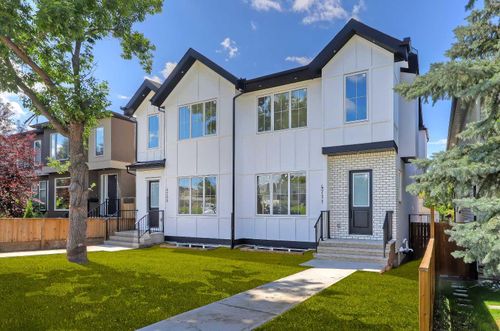 4711 19 Avenue Nw, Calgary, AB, T2B0S5 | Card Image