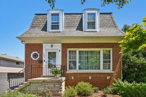693 S Spring Rd, Elmhurst, IL, 60126-4252 | Card Image