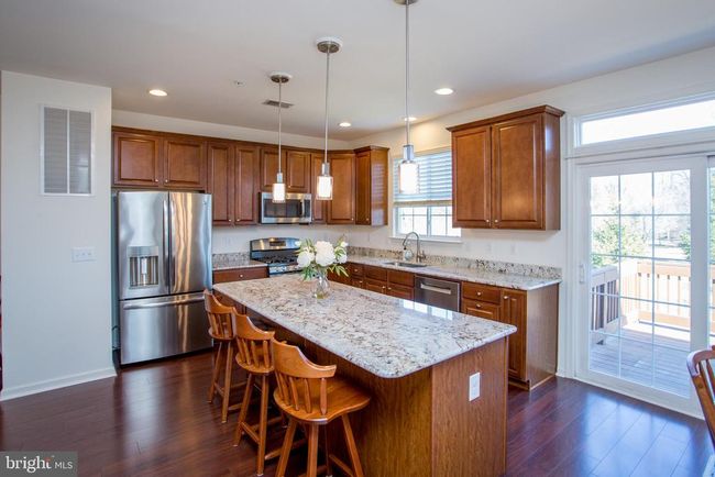 1994 Hickory Ln, Townhouse with 3 bedrooms, 4 bathrooms and null parking in LANGHORNE PA | Image 8