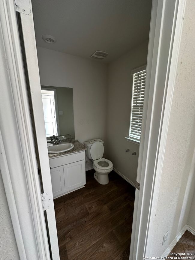 15730 Smoky Honeyeater, House other with 3 bedrooms, 3 bathrooms and null parking in San Antonio TX | Image 5