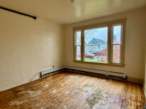 208 5th St S, Virginia, MN, 55792-2714 | Card Image