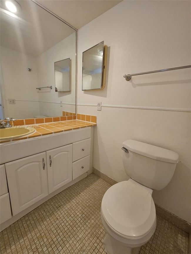 APT-108 - 2900 N Palm Aire Dr, Condo with 1 bedrooms, 2 bathrooms and null parking in Pompano Beach FL | Image 17
