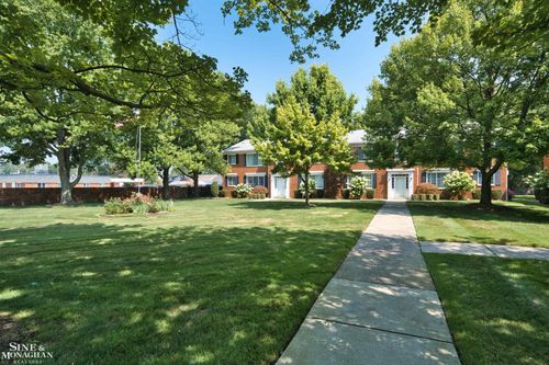 20923 Wildwood Dr, Harper Woods, MI, 48225-1847 | Card Image