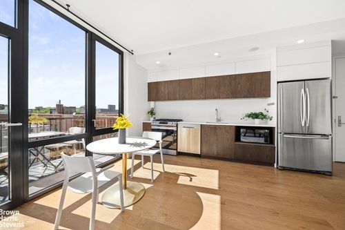 8j-2100 Bedford Ave, Brooklyn, NY, 11226-2988 | Card Image