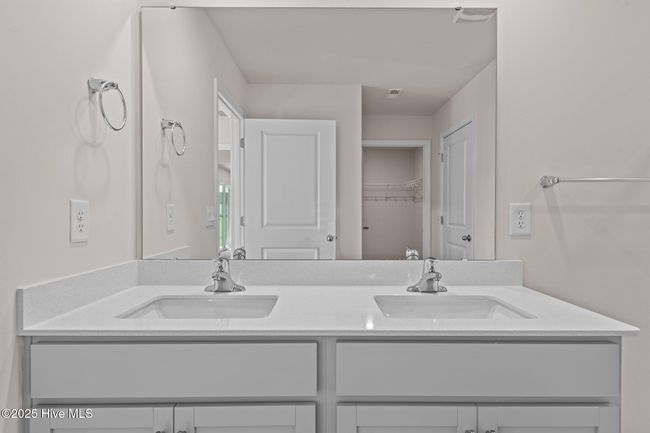 409 King Creek Dr, House other with 3 bedrooms, 2 bathrooms and 2 parking in Havelock NC | Image 12