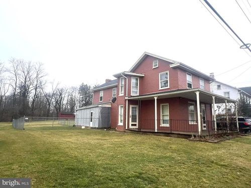 166 W Main St, FAYETTEVILLE, PA, 17222-1429 | Card Image