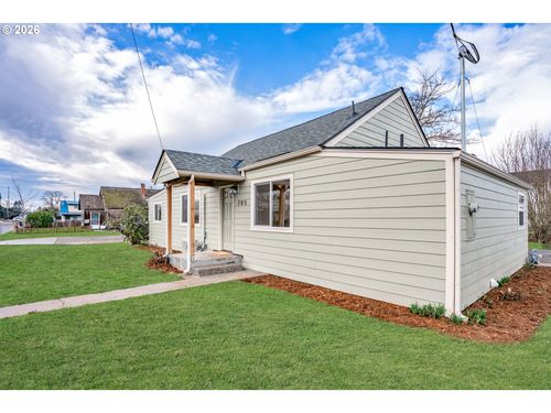705 Tangent St, Lebanon, OR, 97355-2270 | Card Image