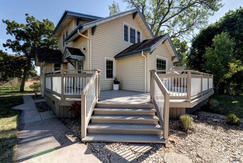1526 11th St, Rapid City, SD, 57701-4513 | Card Image