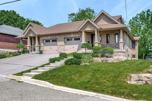 {{alt}} | Card Image