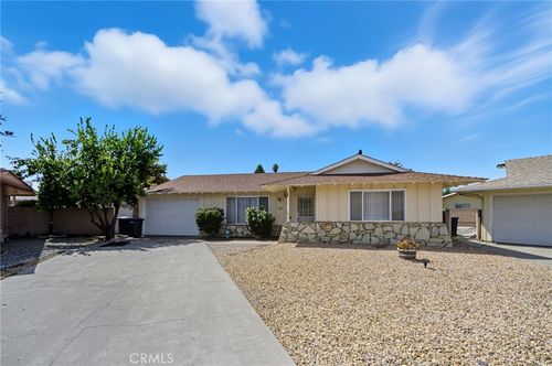 1461 W Westmont Ave, Hemet, CA, 92543 | Card Image