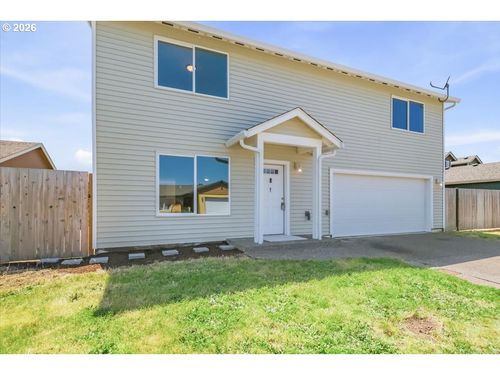 230 E Fir Dr, Gervais, OR, 97026-9782 | Card Image