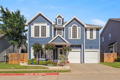 2302 Grizzly Run Ln, Euless, TX, 76039-6072 | Card Image