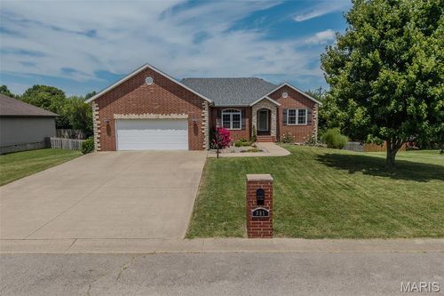381 Prairie Ridge Dr, Lebanon, MO, 65536-7337 | Card Image