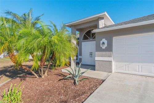 2206 Mistleto Ln, North Port, FL, 34286-1123 | Card Image