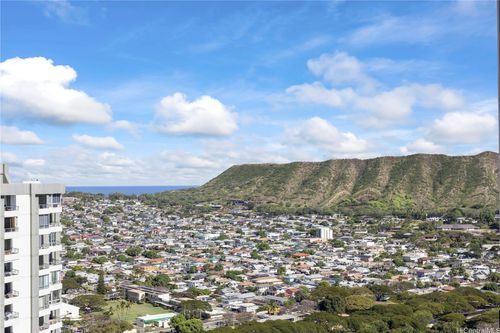 3711-229 Paoakalani Ave, Honolulu, HI, 96815-3764 | Card Image