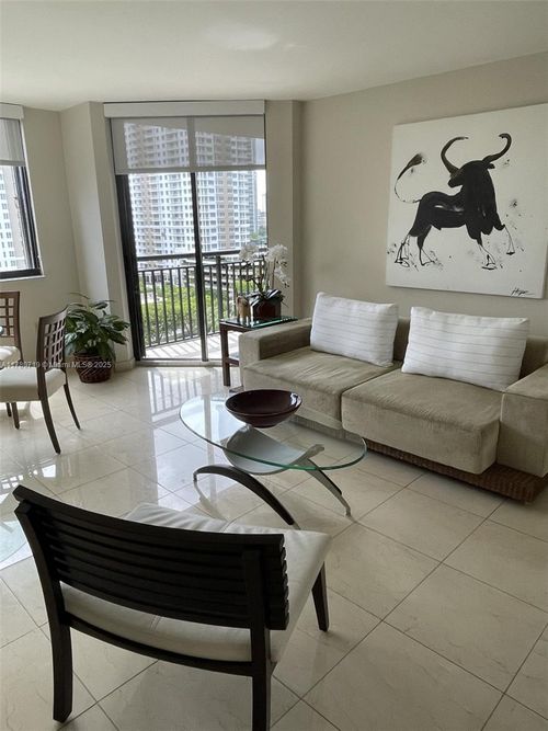 apt-1211-540 Brickell Key Dr, Miami, FL, 33131-2839 | Card Image