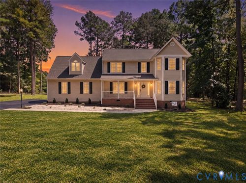 20005 Oak River Dr, South Chesterfield, VA, 23803-5610 | Card Image