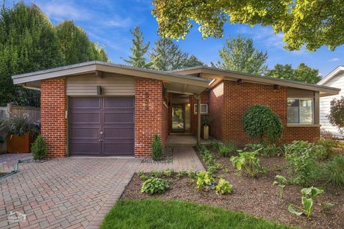 525 Pinecrest Ln, Wilmette, IL, 60091-2367 | Card Image