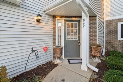 865 Addison Avenue, Townhouse with 2 bedrooms, 2 bathrooms and 2 parking in Lombard IL | Image 2