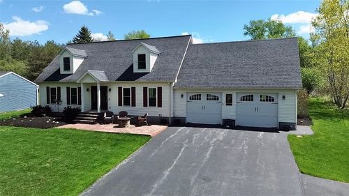 20 Bowen St, Auburn, NY, 13021-1629 | Card Image
