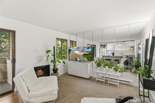 apt-a304-23453 16th Ave S, Des Moines, WA, 98198-8042 | Card Image