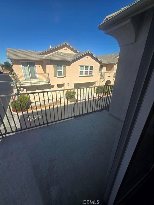 36294 Fabrizio Ln, Winchester, CA, 92596 | Card Image