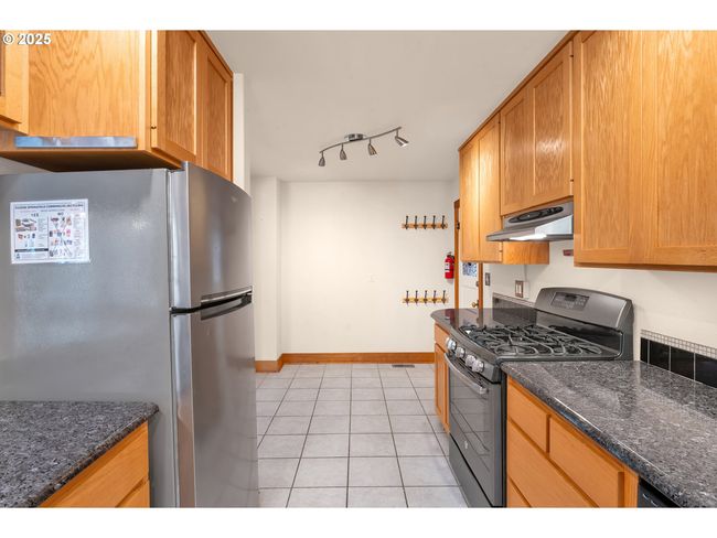 1710 Norkenzie Rd, House other with 3 bedrooms, 2 bathrooms and 1 parking in Eugene OR | Image 18