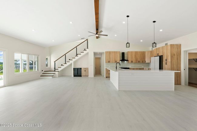 9670 Riverview Dr, House other with 4 bedrooms, 3 bathrooms and null parking in Sebastian FL | Image 9