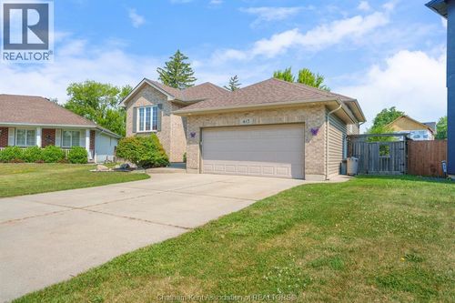 415 Silver Sands Lane, Corunna, ON, N0N1G0 | Card Image