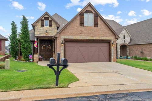 3325 W Charleston Court, Stillwater, OK, 74074 | Card Image