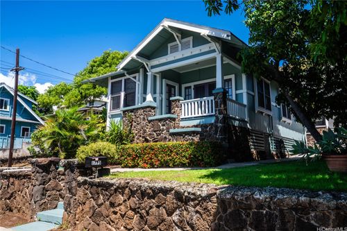 1775 Lusitana St, Honolulu, HI, 96813-1621 | Card Image