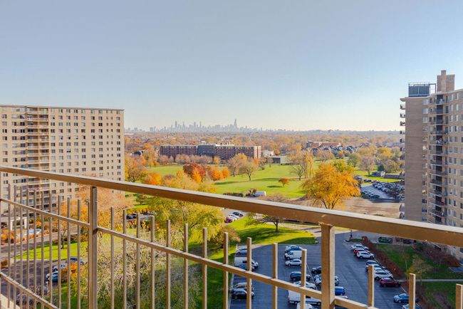 APT-1402 - 7141 N Kedzie Ave, Condo with 3 bedrooms, 2 bathrooms and 2 parking in CHICAGO IL | Image 4