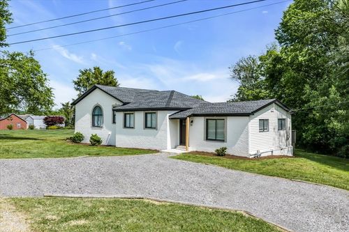 1000 Pruitt Ln, Gallatin, TN, 37066-9428 | Card Image