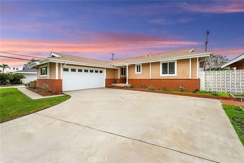 12041 Paseo Bonita, Los Alamitos, CA, 90720 | Card Image