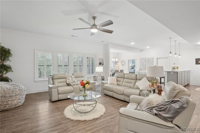 Great Room in Basement | Image 36