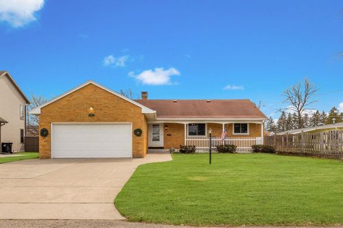 2515 17th Avenue, Menominee, MI, 49858 | Card Image