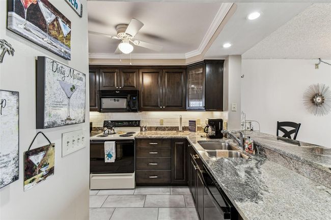 APT-504 - 15462 Gulf Blvd, Condo with 2 bedrooms, 2 bathrooms and null parking in MADEIRA BEACH FL | Image 7