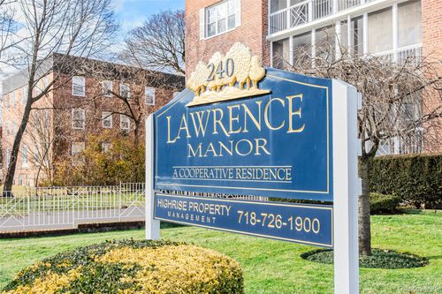 apt-2f-240 Central Ave, Lawrence, NY, 11559-1559 | Card Image