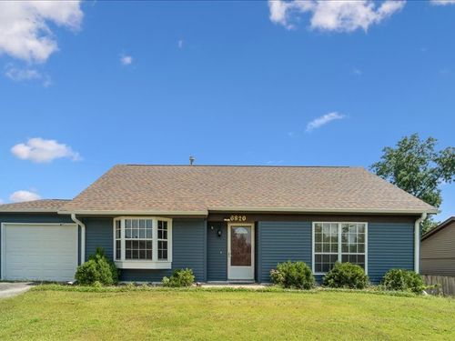 6820 Boxwood Ln Ne, Cedar Rapids, IA, 52402-5910 | Card Image