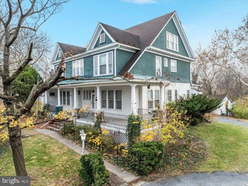 1017 Winchester Ave, Martinsburg, WV, 25401-1649 | Card Image