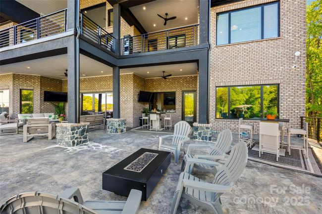 385 Squirrel Ln, House other with 5 bedrooms, 8 bathrooms and null parking in Lake Wylie SC | Image 36