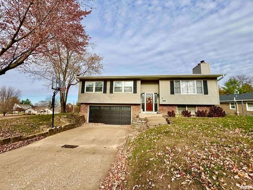 1805 85th Ave W Avenue W, RockIsland, IL, 61201 | Card Image