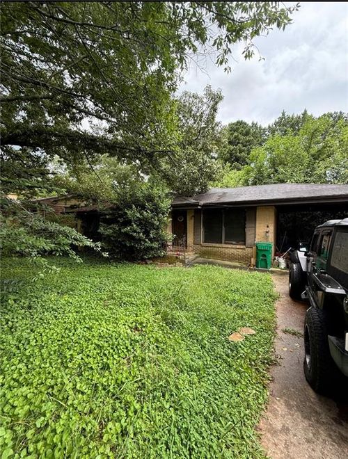 3995 Maxey Hill Dr, Stone Mountain, GA, 30083-2337 | Card Image