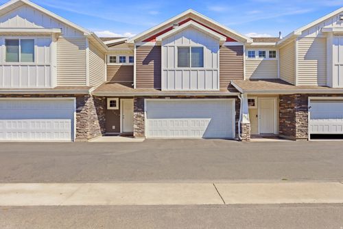 260 W 40 N, Hyrum, UT, 84319-1510 | Card Image