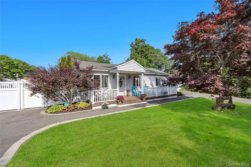 115 Dahlia Dr, Mastic Beach, NY, 11951-2929 | Card Image