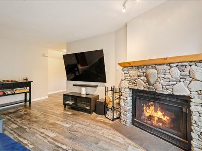 7 - 1400 Park St, Townhouse with 3 bedrooms, 2 bathrooms and 1 parking in Pemberton BC | Image 2