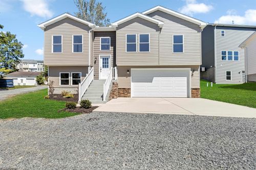 210 Josephine Dr, Morgantown, WV, 26508-5824 | Card Image