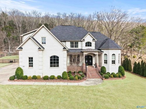 5 Brennan Hill Ln Se, Gurley, AL, 35748-9595 | Card Image