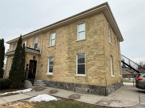 a-37 Victoria Ave, Cambridge, ON, N1S1X2 | Card Image